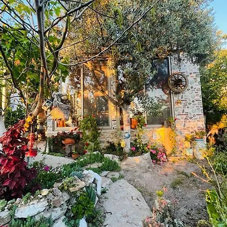 Sea View With Backyard In Kiyikislacik بيت للعطل